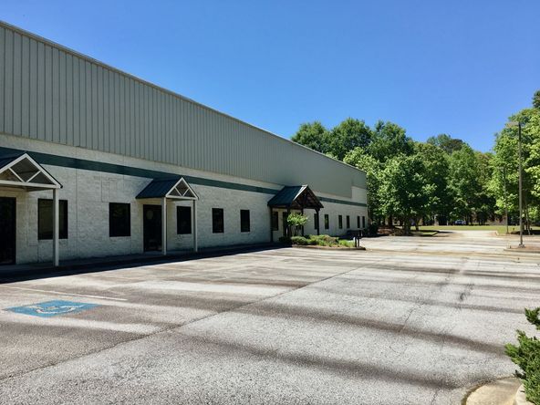 200 Parkade Ct, Peachtree City, GA 30269